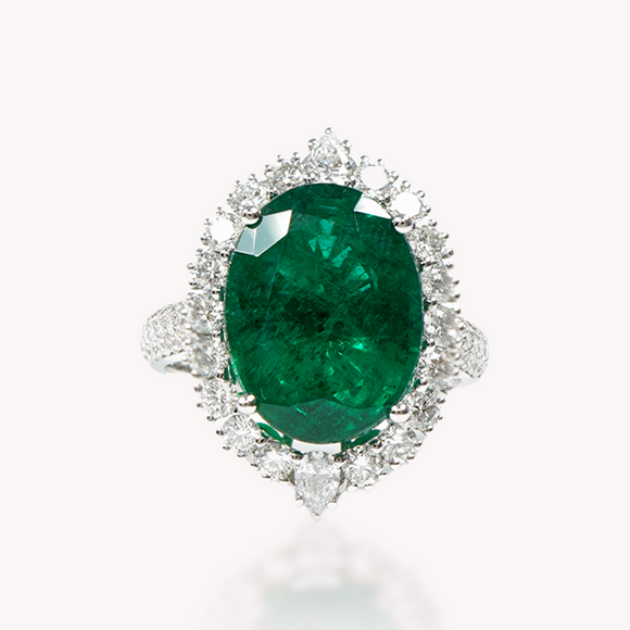 Intense Green Emerald Ring